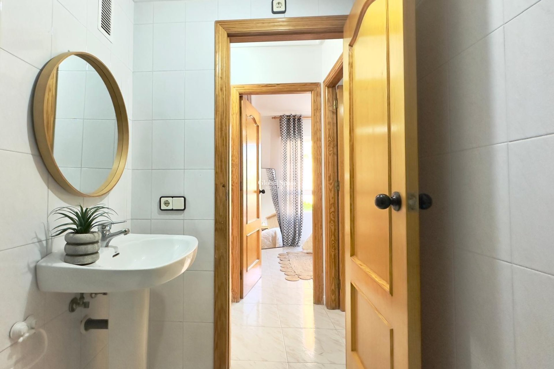 Wederverkoop - APPARTEMENT -
TORREVIEJA - Playa del Cura