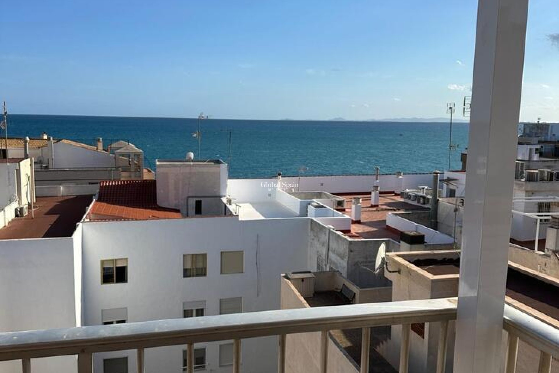 Wederverkoop - APPARTEMENT -
TORREVIEJA - Playa del Cura