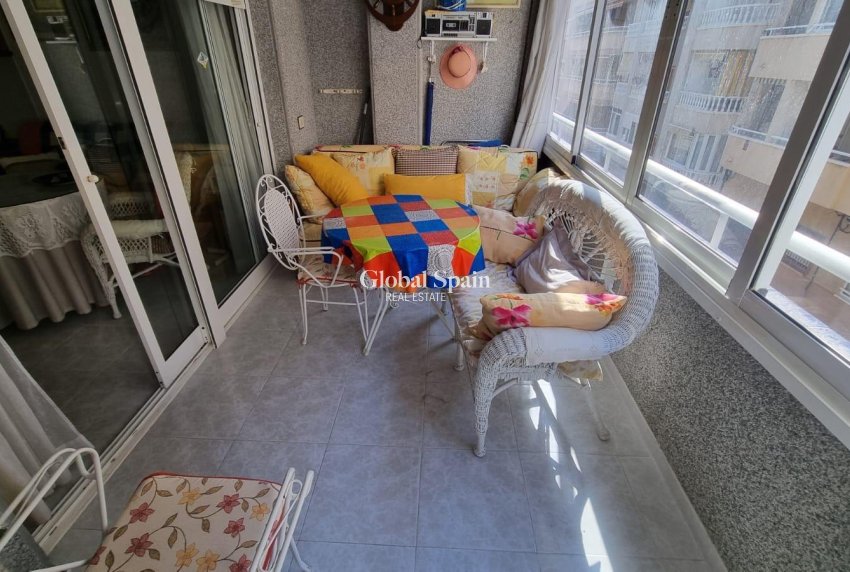 Wederverkoop - APPARTEMENT -
TORREVIEJA - Playa del Cura