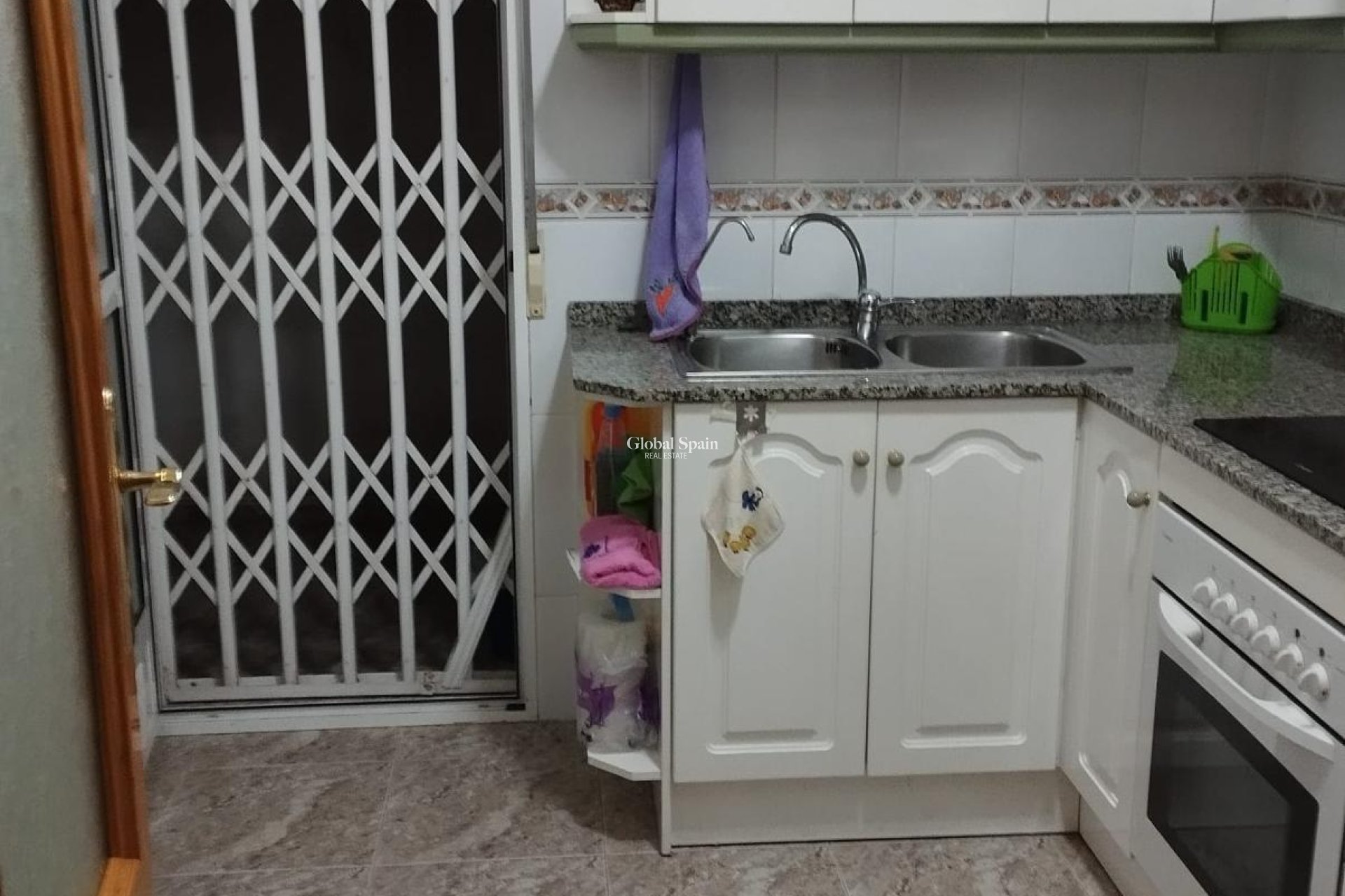 Wederverkoop - APPARTEMENT -
TORREVIEJA - Playa del Cura