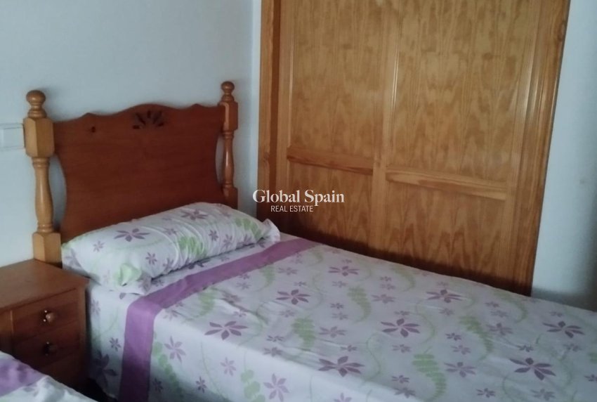 Wederverkoop - APPARTEMENT -
TORREVIEJA - Playa del Cura