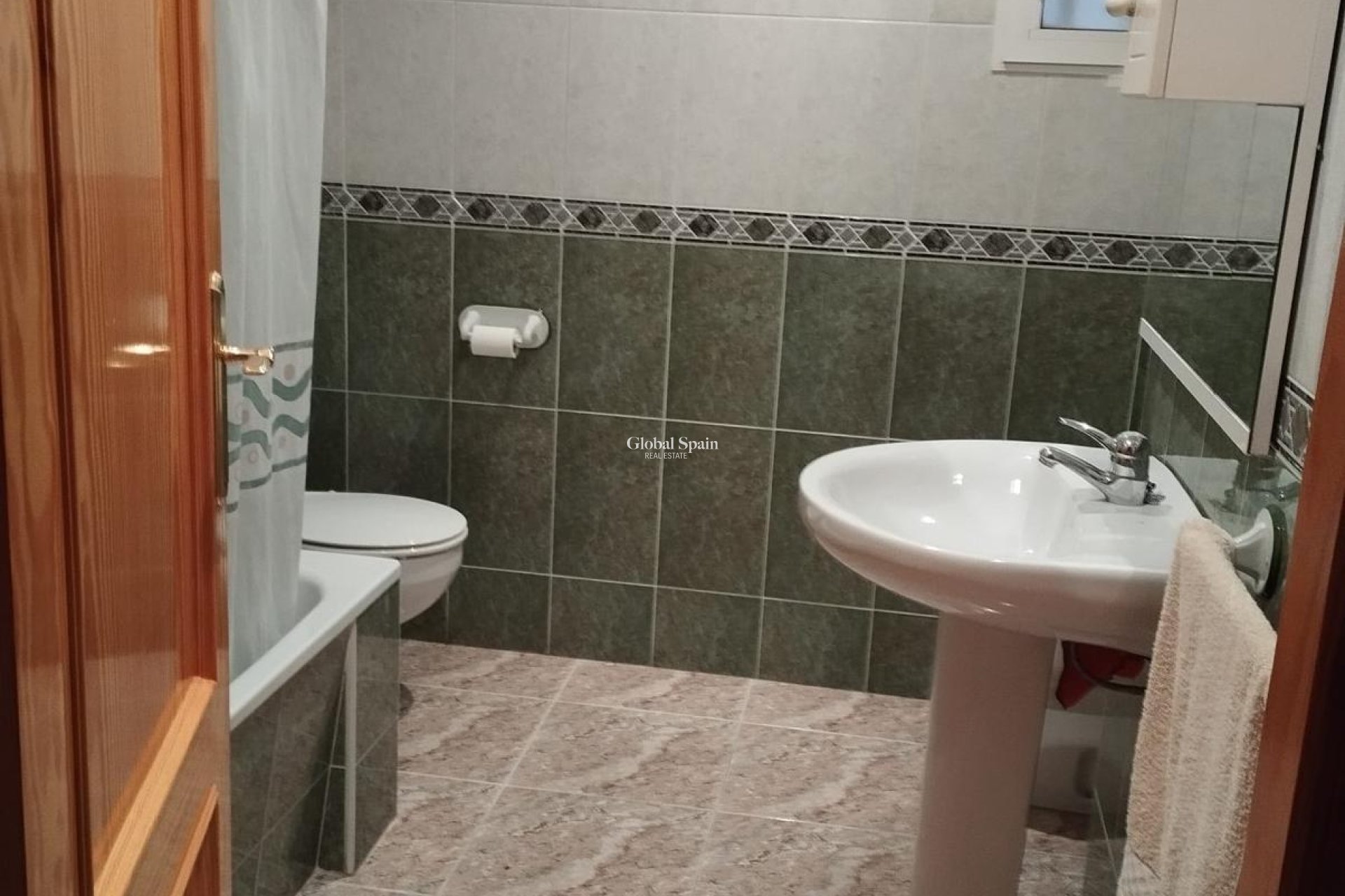 Wederverkoop - APPARTEMENT -
TORREVIEJA - Playa del Cura
