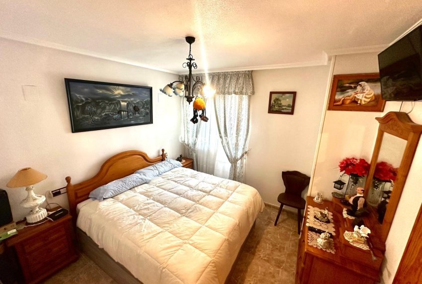 Wederverkoop - APPARTEMENT -
TORREVIEJA - Playa del Cura