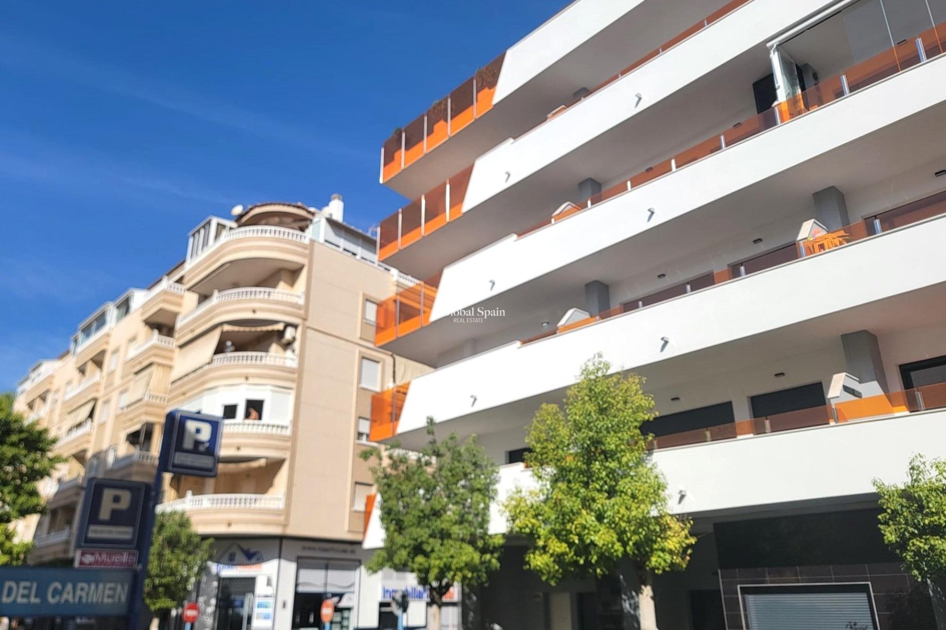 Wederverkoop - APPARTEMENT -
TORREVIEJA - Playa del Cura