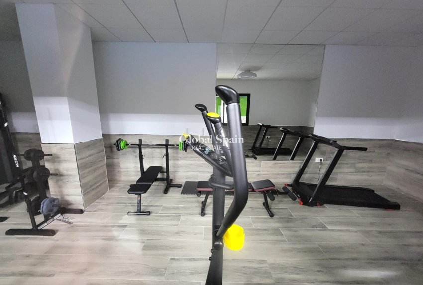 Wederverkoop - APPARTEMENT -
TORREVIEJA - Playa del Cura