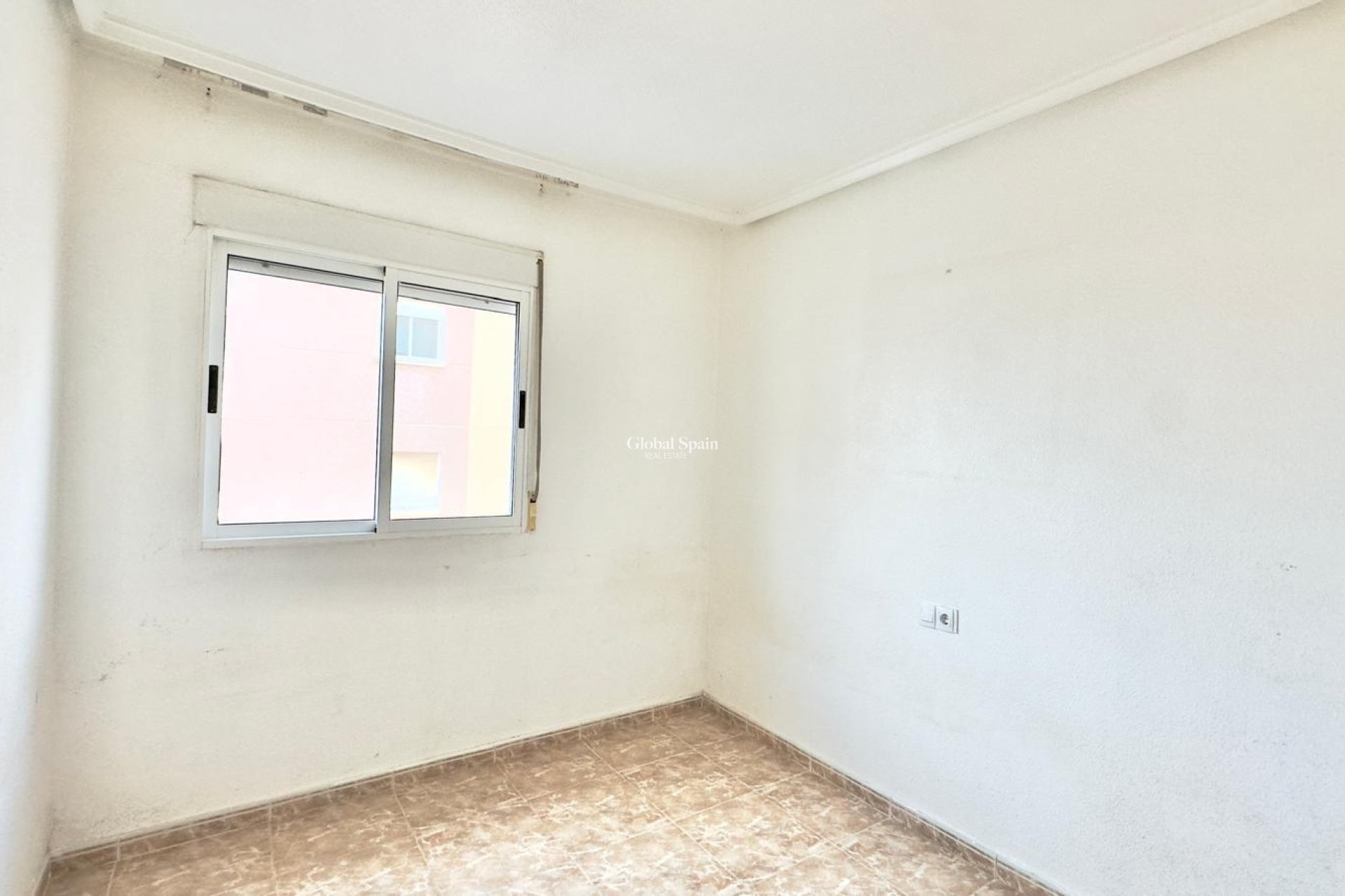 Wederverkoop - APPARTEMENT -
TORREVIEJA - Playa del Cura