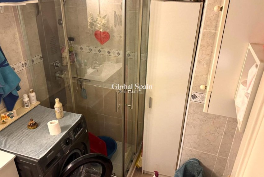 Wederverkoop - APPARTEMENT -
TORREVIEJA - Playa del Cura