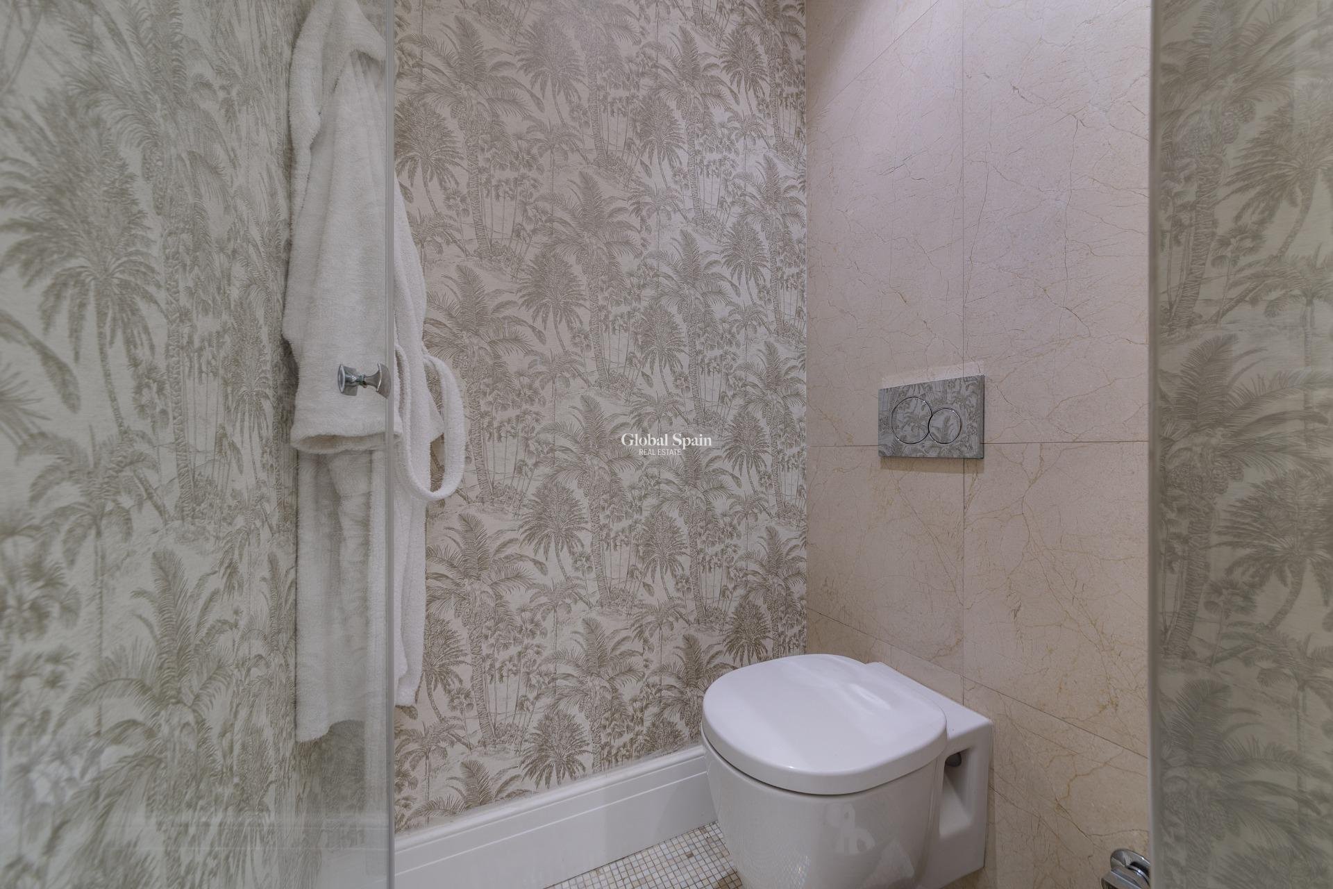 Wederverkoop - APPARTEMENT -
TORREVIEJA - Playa del Cura