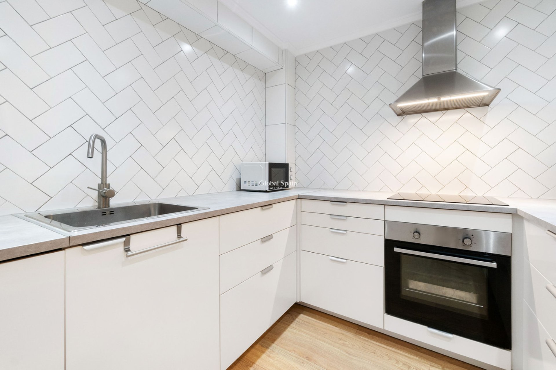 Wederverkoop - APPARTEMENT -
TORREVIEJA - Playa del Cura