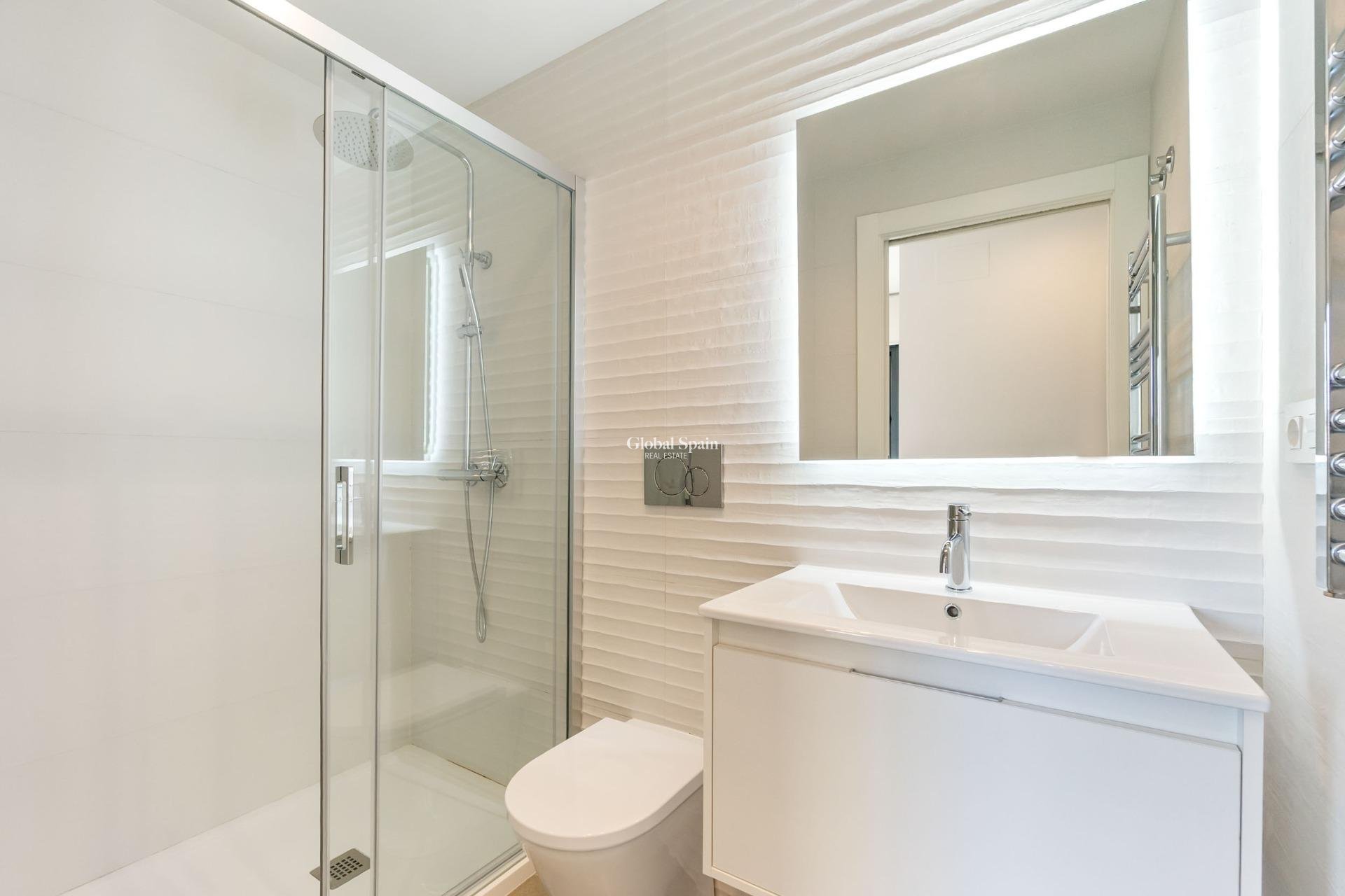 Wederverkoop - APPARTEMENT -
TORREVIEJA - Playa del Cura