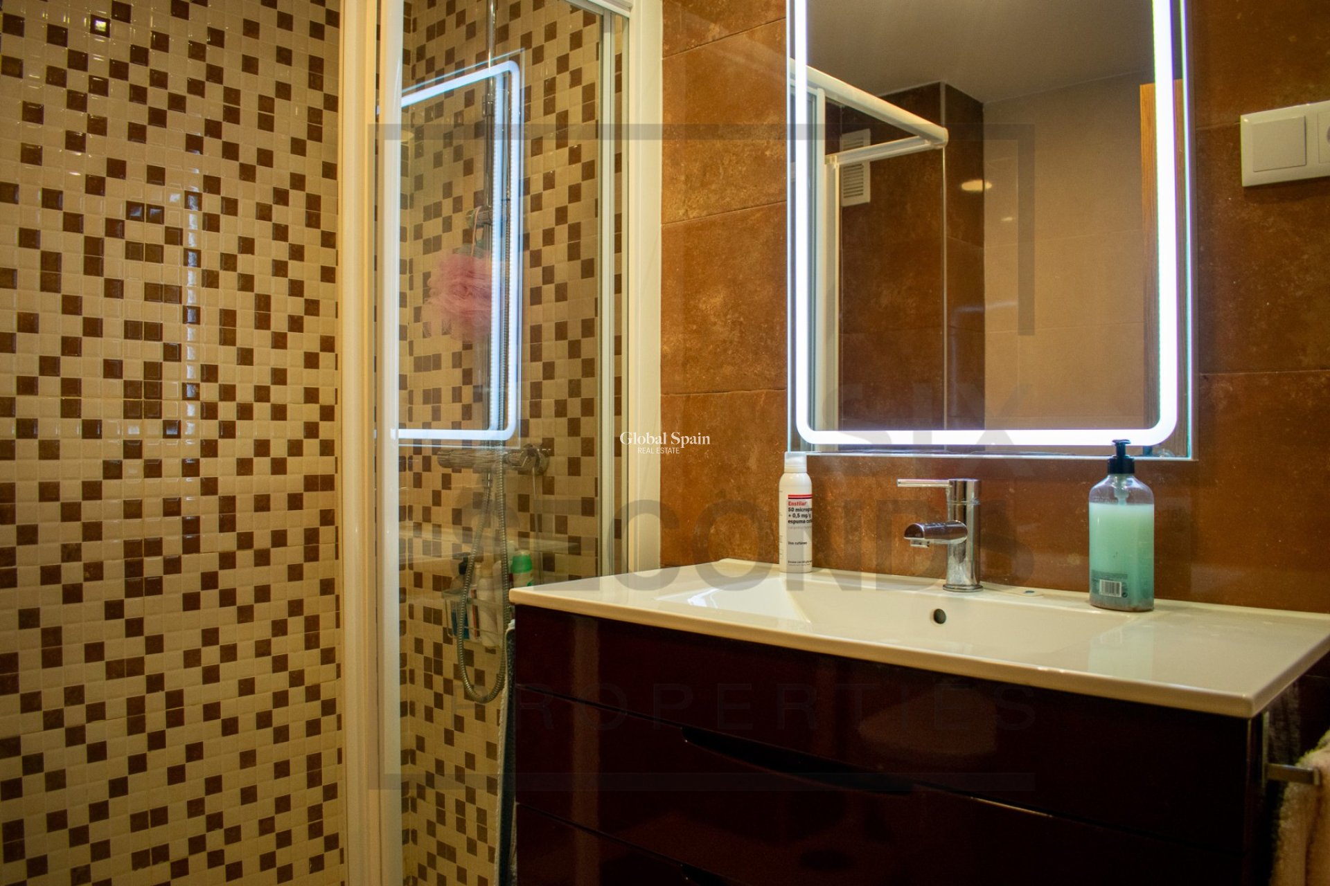 Wederverkoop - APPARTEMENT -
TORREVIEJA - Playa del Cura