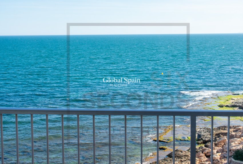 Wederverkoop - APPARTEMENT -
TORREVIEJA - Playa del Cura