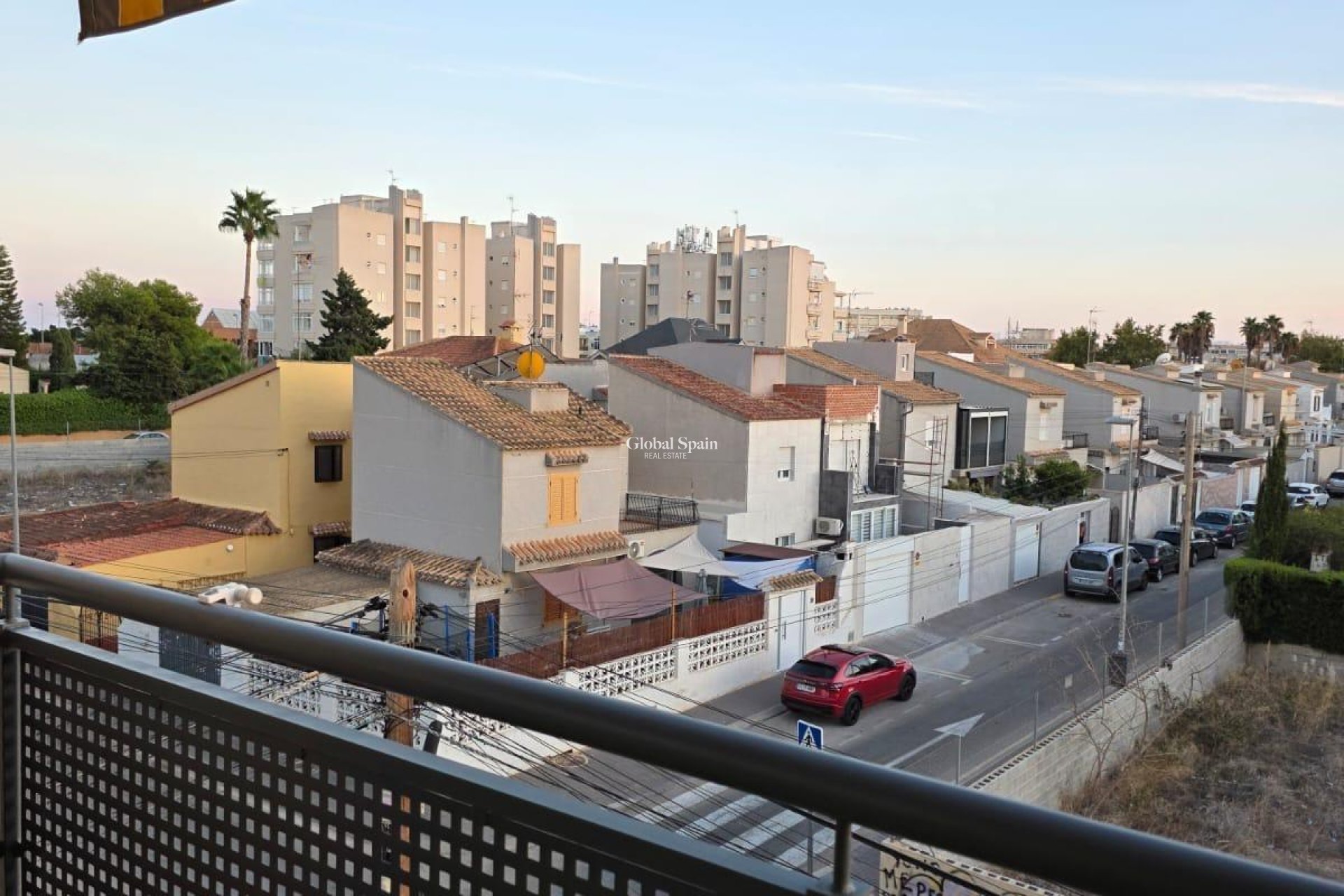 Wederverkoop - APPARTEMENT -
TORREVIEJA - Playa del Cura