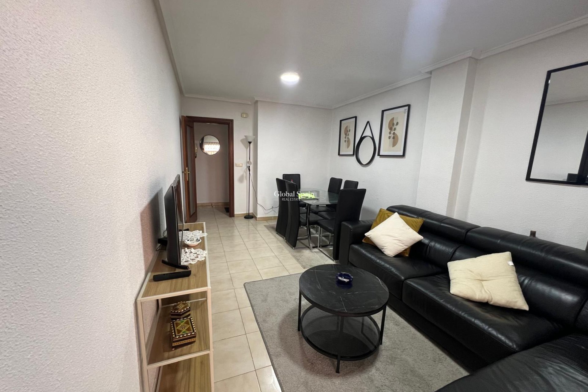 Wederverkoop - APPARTEMENT -
TORREVIEJA - Playa del Cura