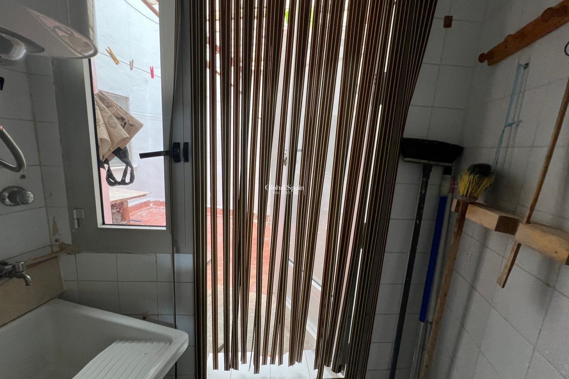 Wederverkoop - APPARTEMENT -
TORREVIEJA - Playa del Cura