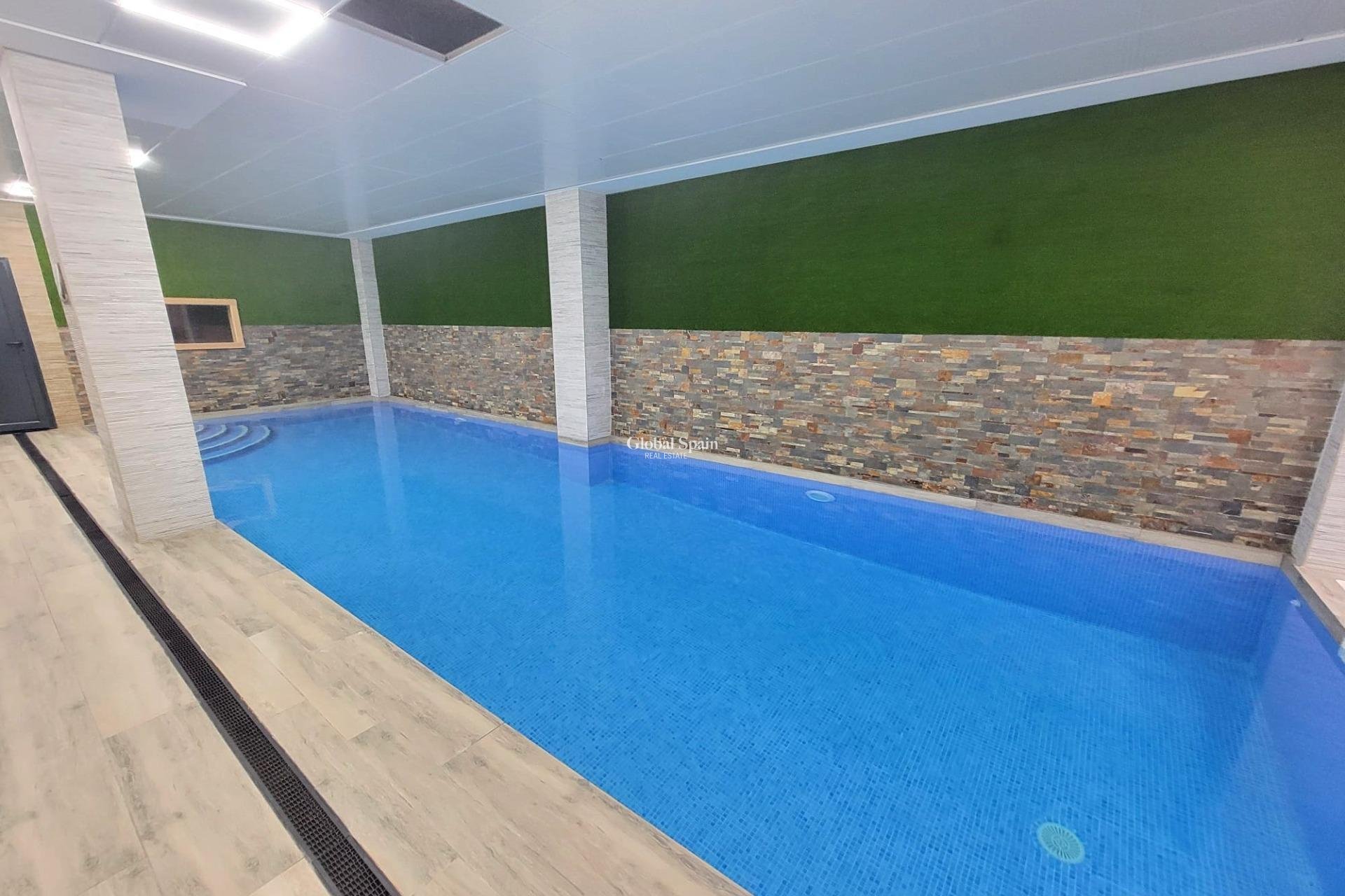 Wederverkoop - APPARTEMENT -
TORREVIEJA - Playa del Cura