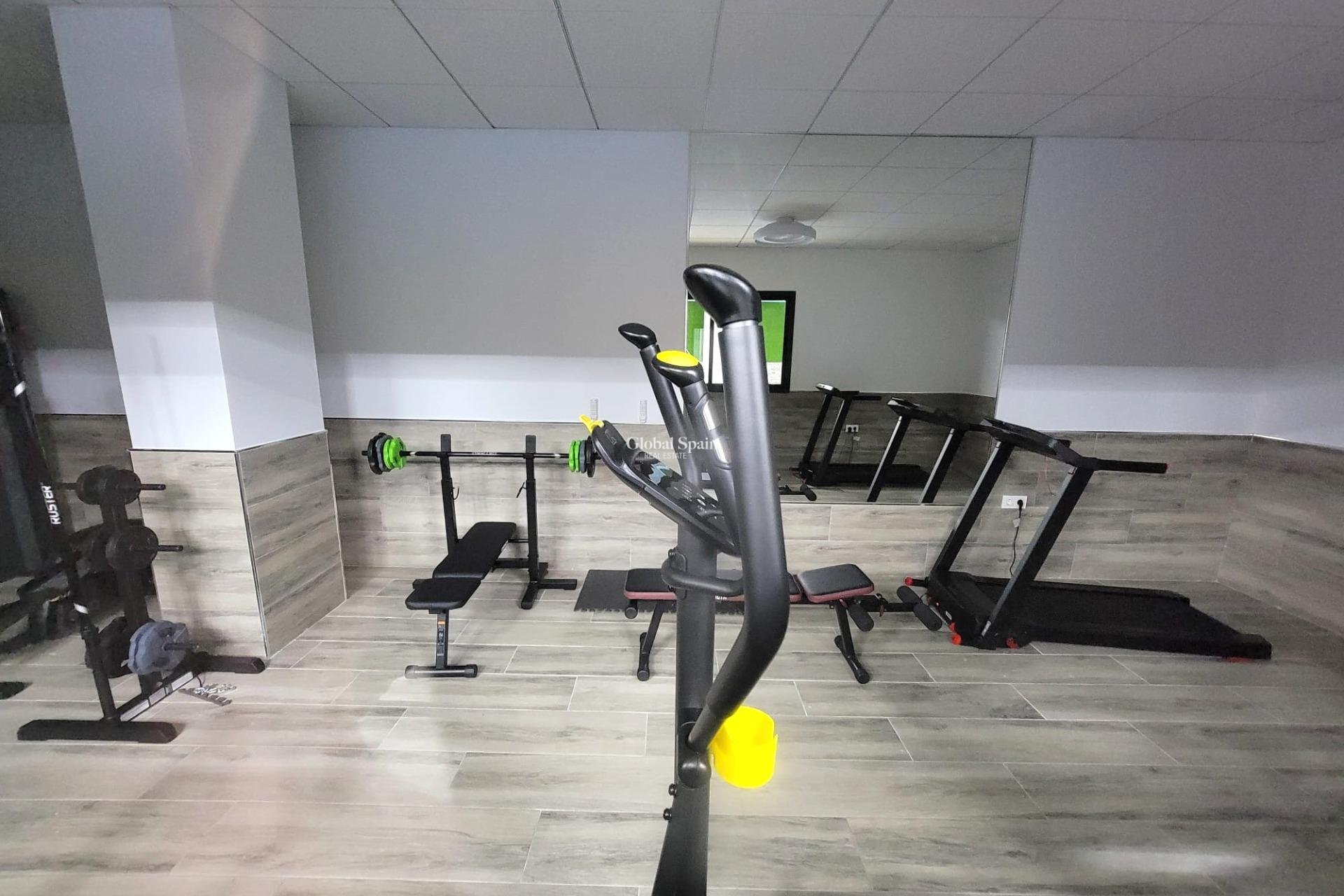 Wederverkoop - APPARTEMENT -
TORREVIEJA - Playa del Cura