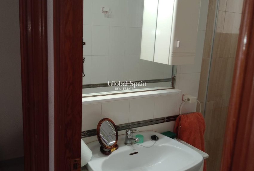 Wederverkoop - APPARTEMENT -
TORREVIEJA - Playa del Cura