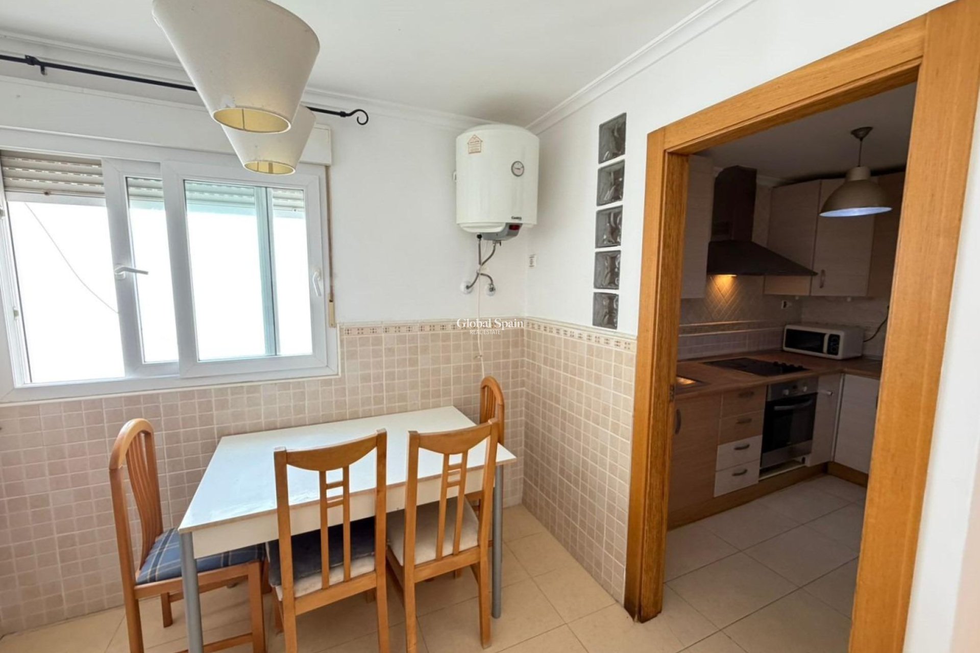 Wederverkoop - APPARTEMENT -
TORREVIEJA - Playa del Cura
