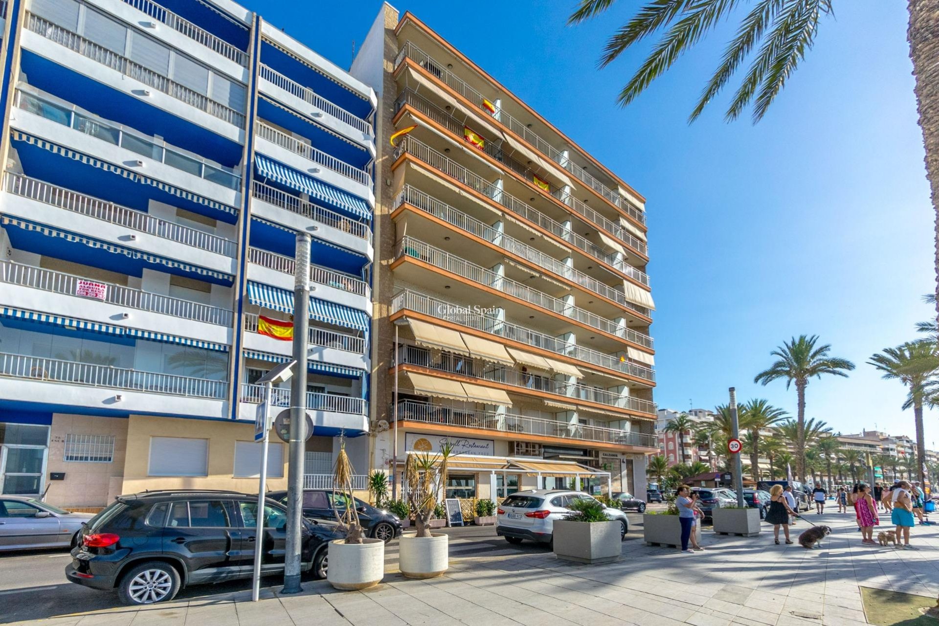 Wederverkoop - APPARTEMENT -
TORREVIEJA - Playa del Cura