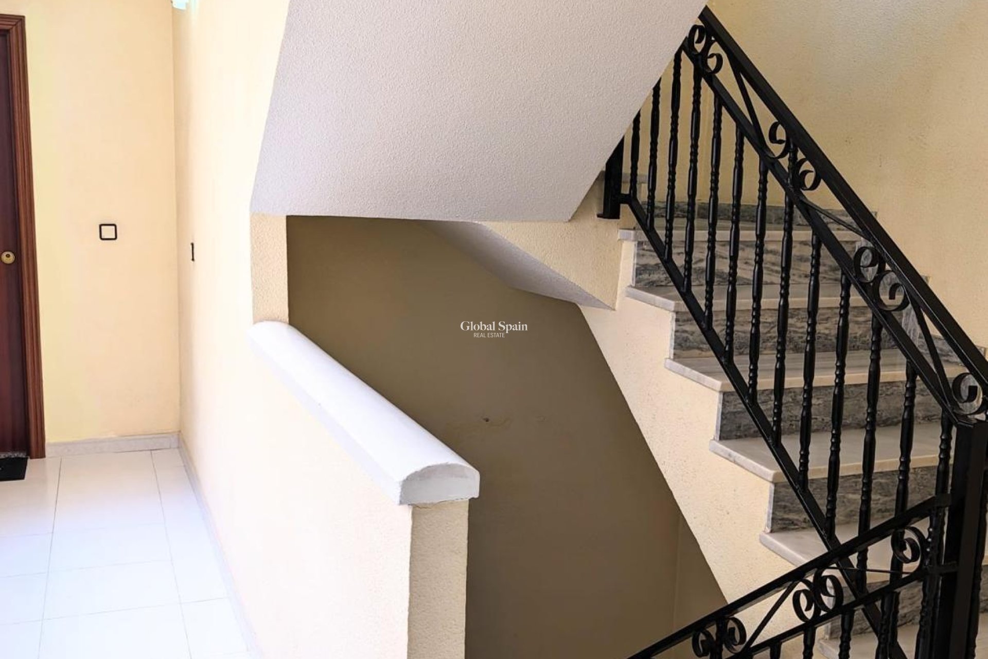 Wederverkoop - APPARTEMENT -
TORREVIEJA - Playa del Cura