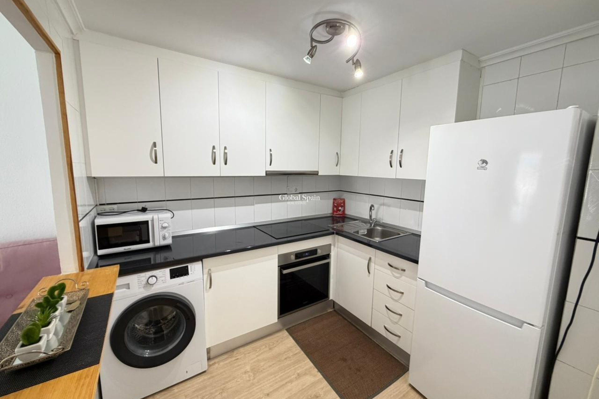 Wederverkoop - APPARTEMENT -
TORREVIEJA - Playa del Cura