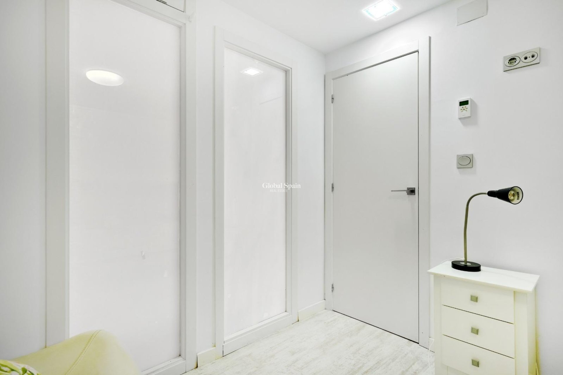 Wederverkoop - APPARTEMENT -
TORREVIEJA - Playa del Cura