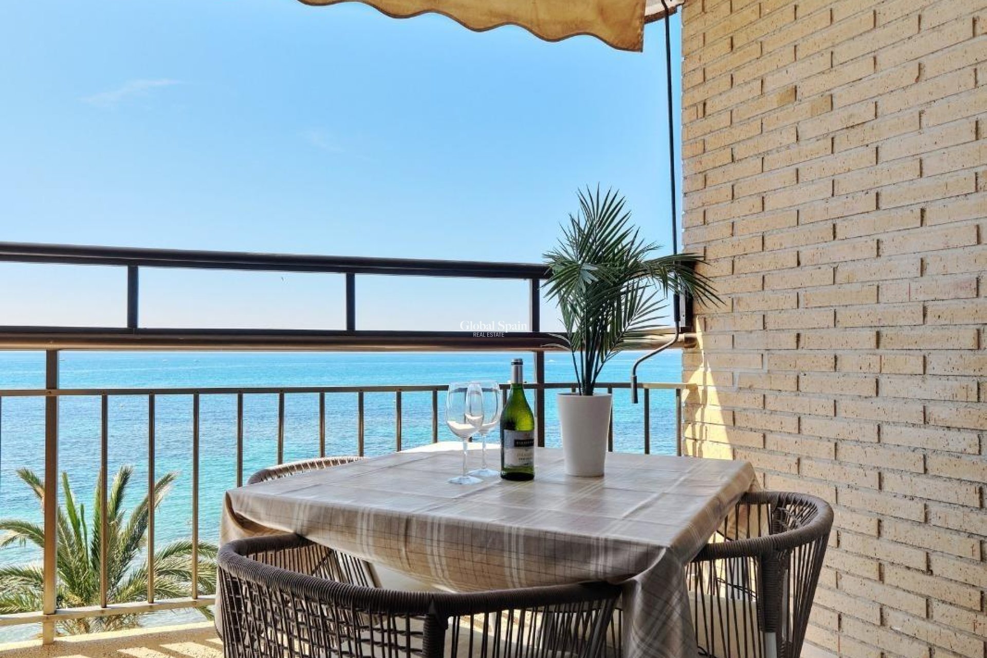 Wederverkoop - APPARTEMENT -
TORREVIEJA - Playa del Cura