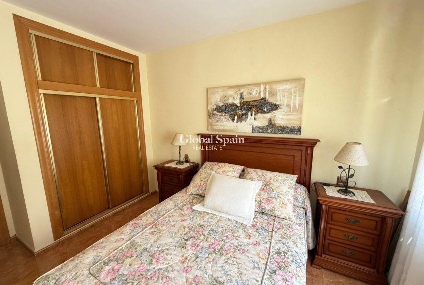 Wederverkoop - APPARTEMENT -
TORREVIEJA - Playa del Cura