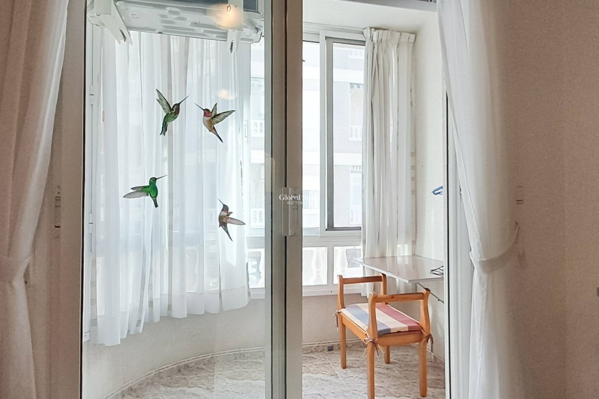 Wederverkoop - APPARTEMENT -
TORREVIEJA - Playa del Cura