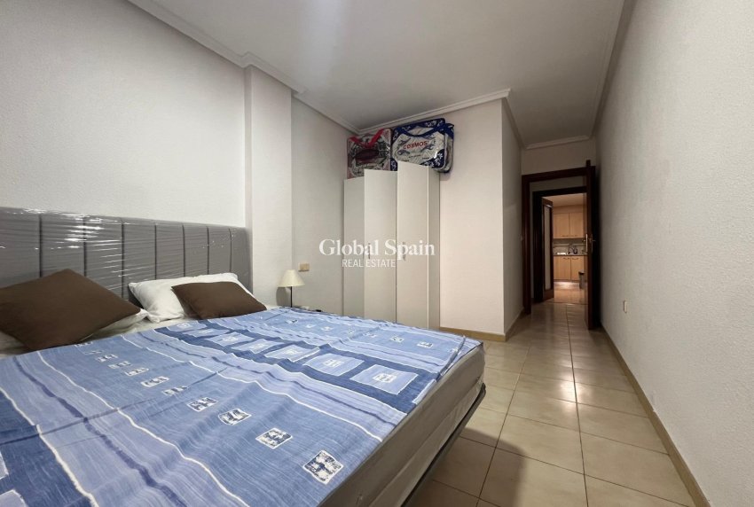 Wederverkoop - APPARTEMENT -
TORREVIEJA - Playa del Cura