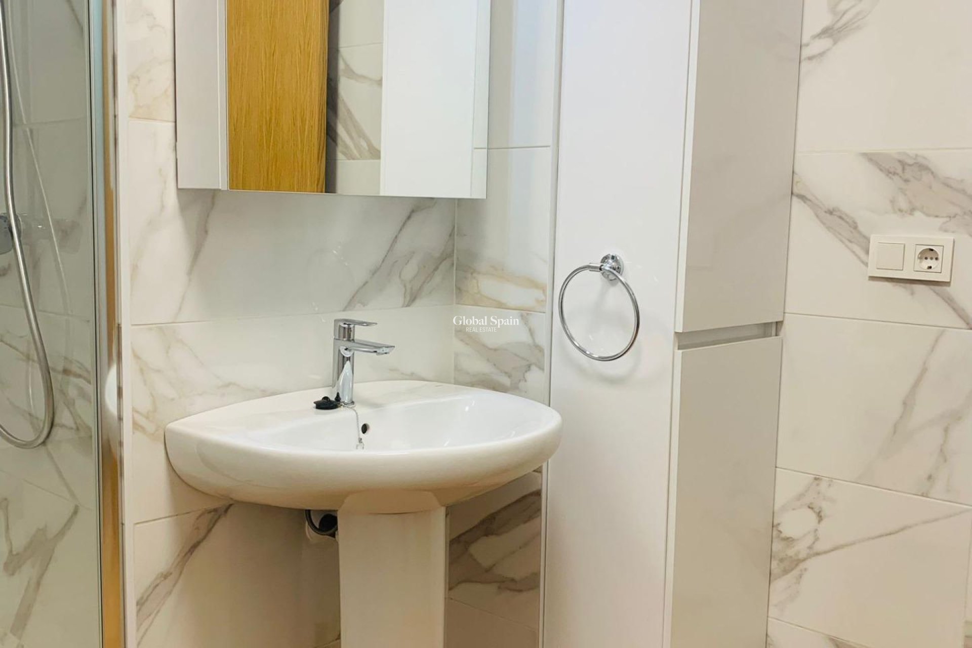 Wederverkoop - APPARTEMENT -
TORREVIEJA - Playa del Cura