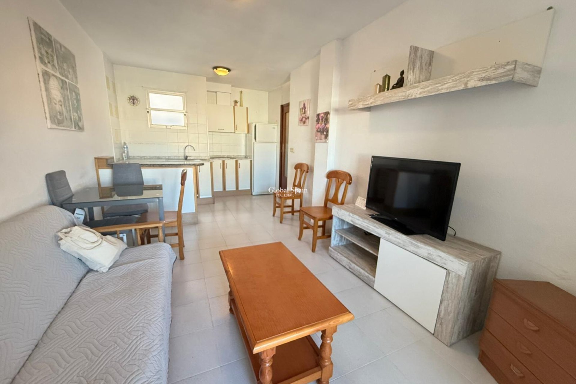 Wederverkoop - APPARTEMENT -
TORREVIEJA - Playa del Cura