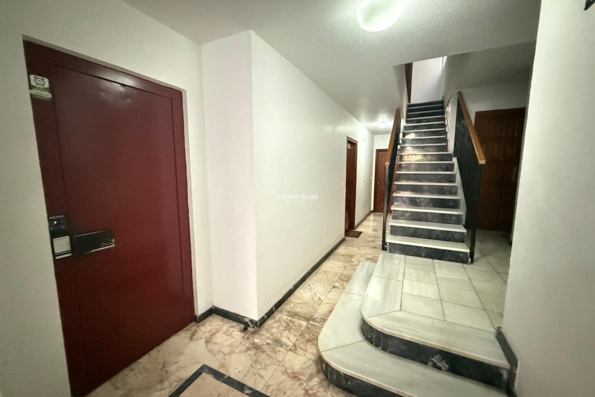 Wederverkoop - APPARTEMENT -
TORREVIEJA - Playa del Cura