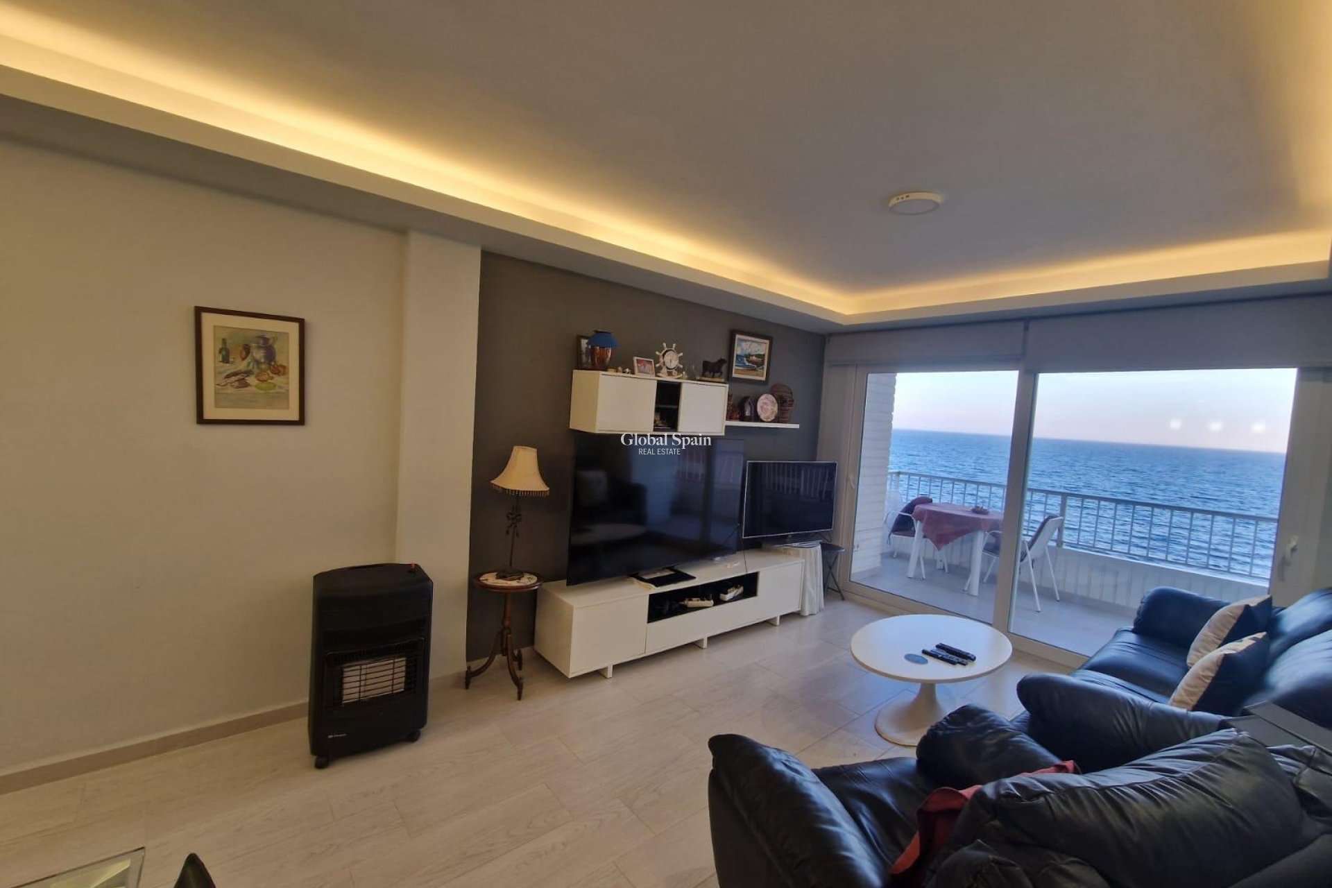 Wederverkoop - APPARTEMENT -
TORREVIEJA - Playa del Cura