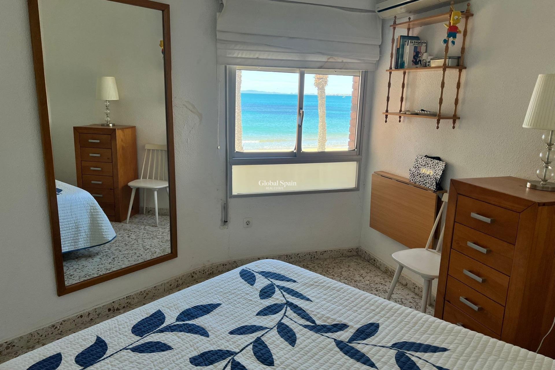 Wederverkoop - APPARTEMENT -
TORREVIEJA - Playa del Cura