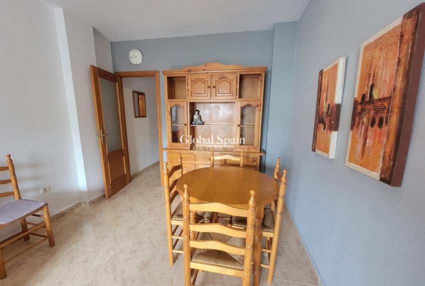 Wederverkoop - APPARTEMENT -
TORREVIEJA - Playa del Cura