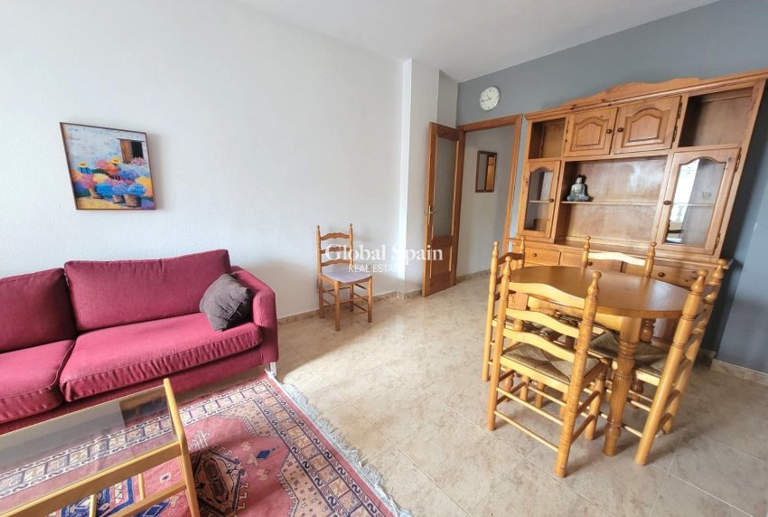Wederverkoop - APPARTEMENT -
TORREVIEJA - Playa del Cura
