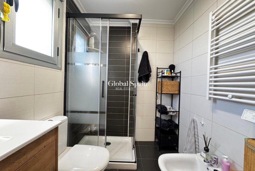 Wederverkoop - APPARTEMENT -
TORREVIEJA - Playa del Cura