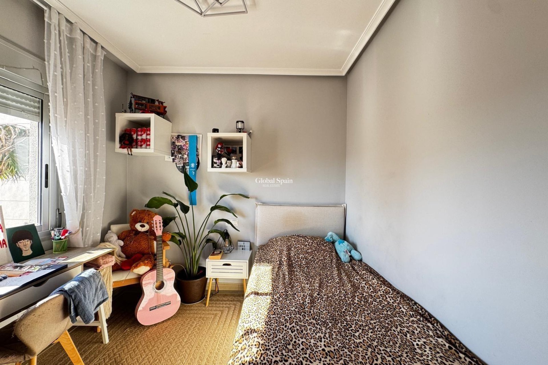 Wederverkoop - APPARTEMENT -
TORREVIEJA - Playa del Cura