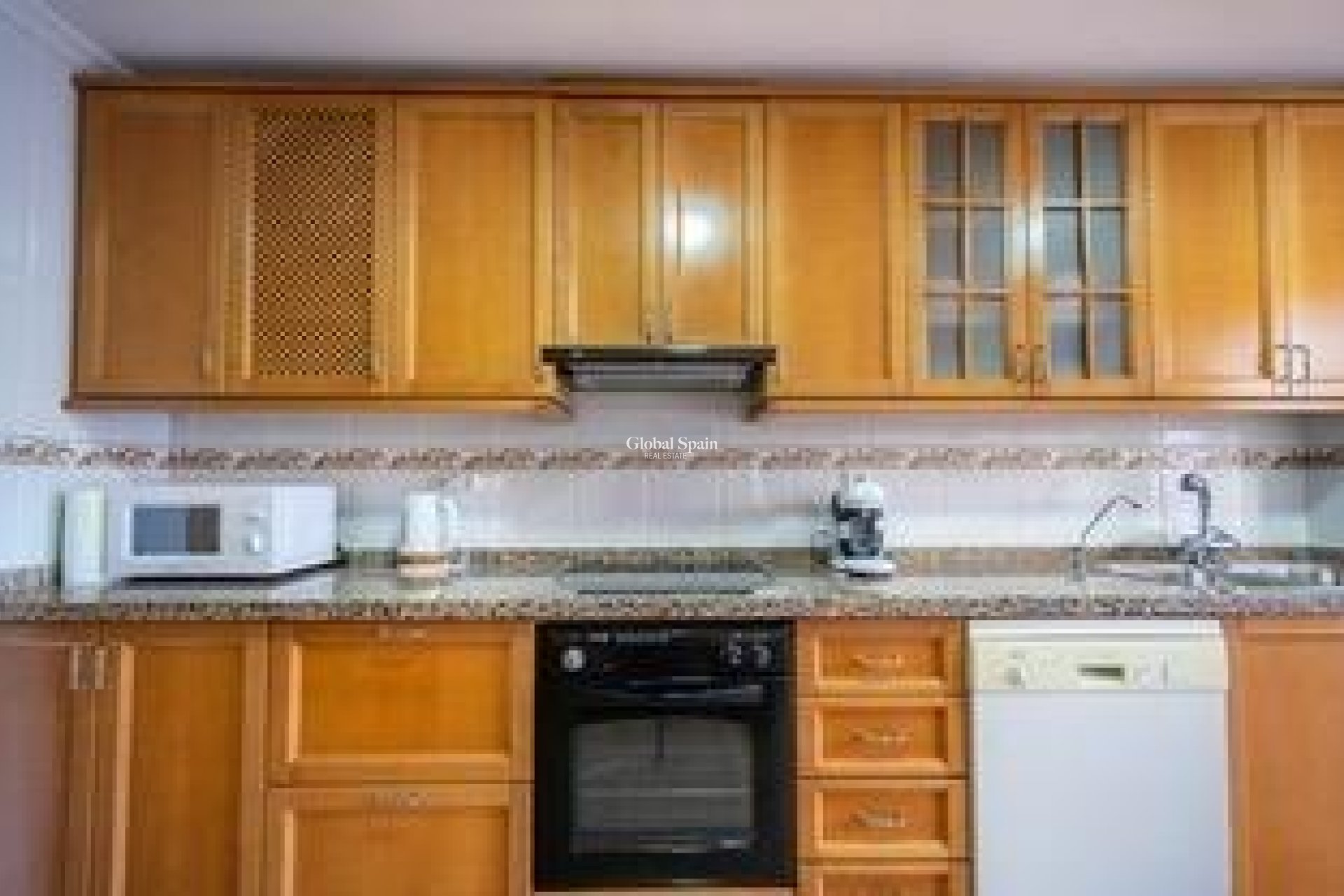 Wederverkoop - APPARTEMENT -
TORREVIEJA - Playa del Cura