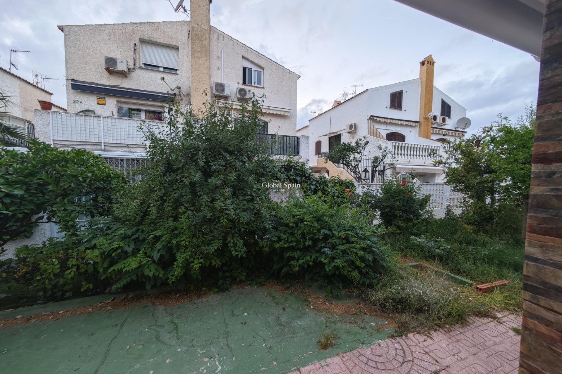 Wederverkoop - APPARTEMENT -
TORREVIEJA - Playa del Cura