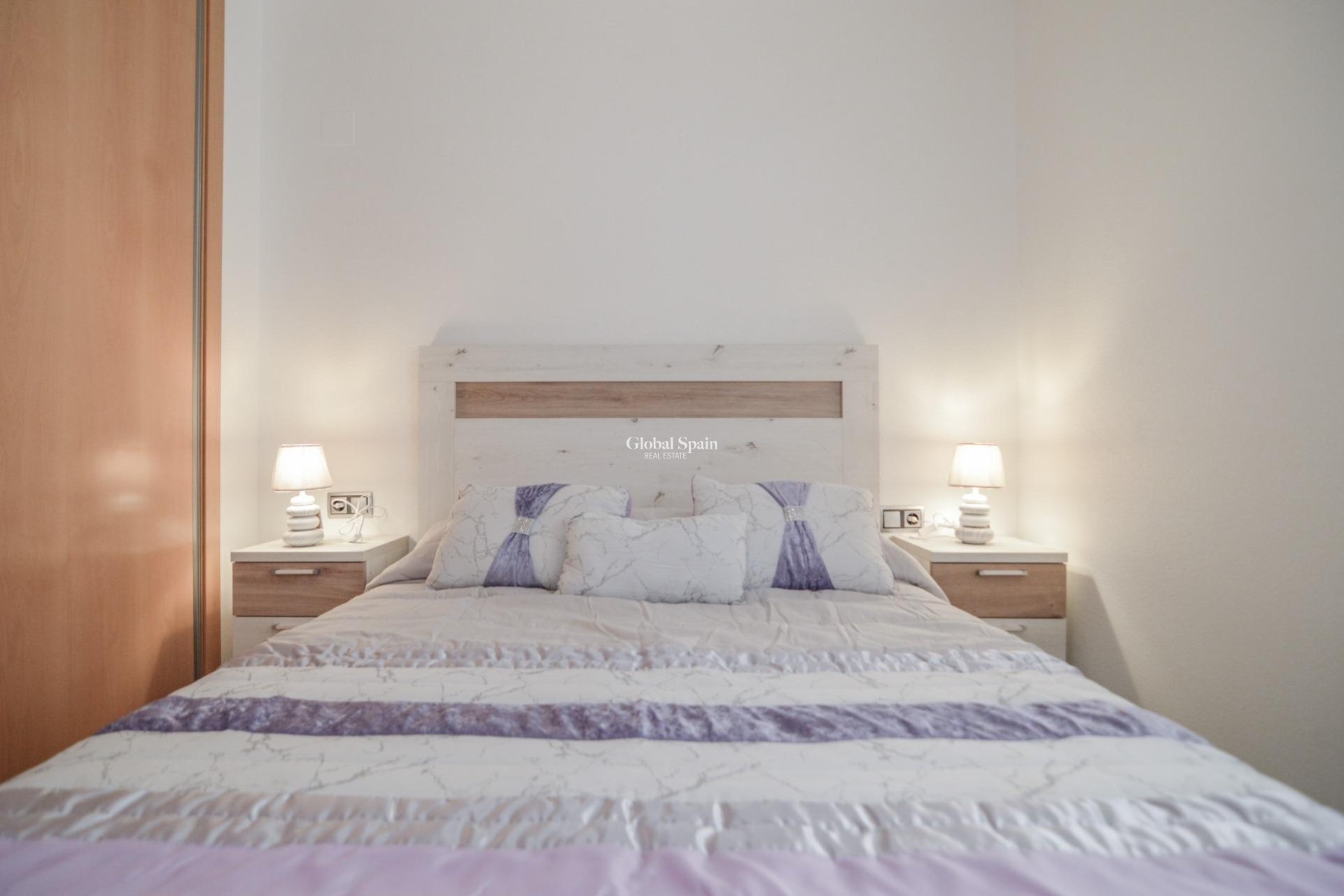 Wederverkoop - APPARTEMENT -
TORREVIEJA - Playa del Cura