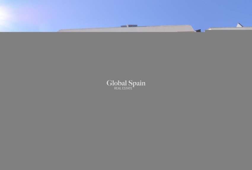 Wederverkoop - APPARTEMENT -
TORREVIEJA - Playa del Cura