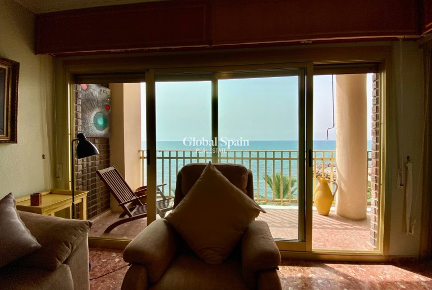 Wederverkoop - APPARTEMENT -
TORREVIEJA - Playa del Cura