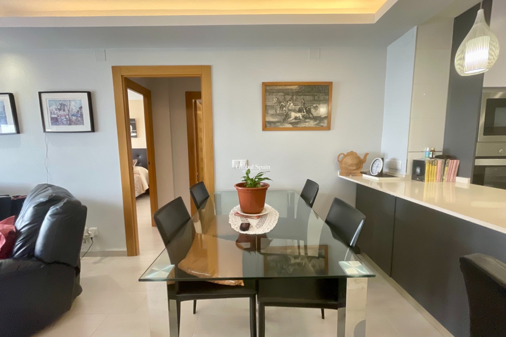 Wederverkoop - APPARTEMENT -
TORREVIEJA - Playa del Cura