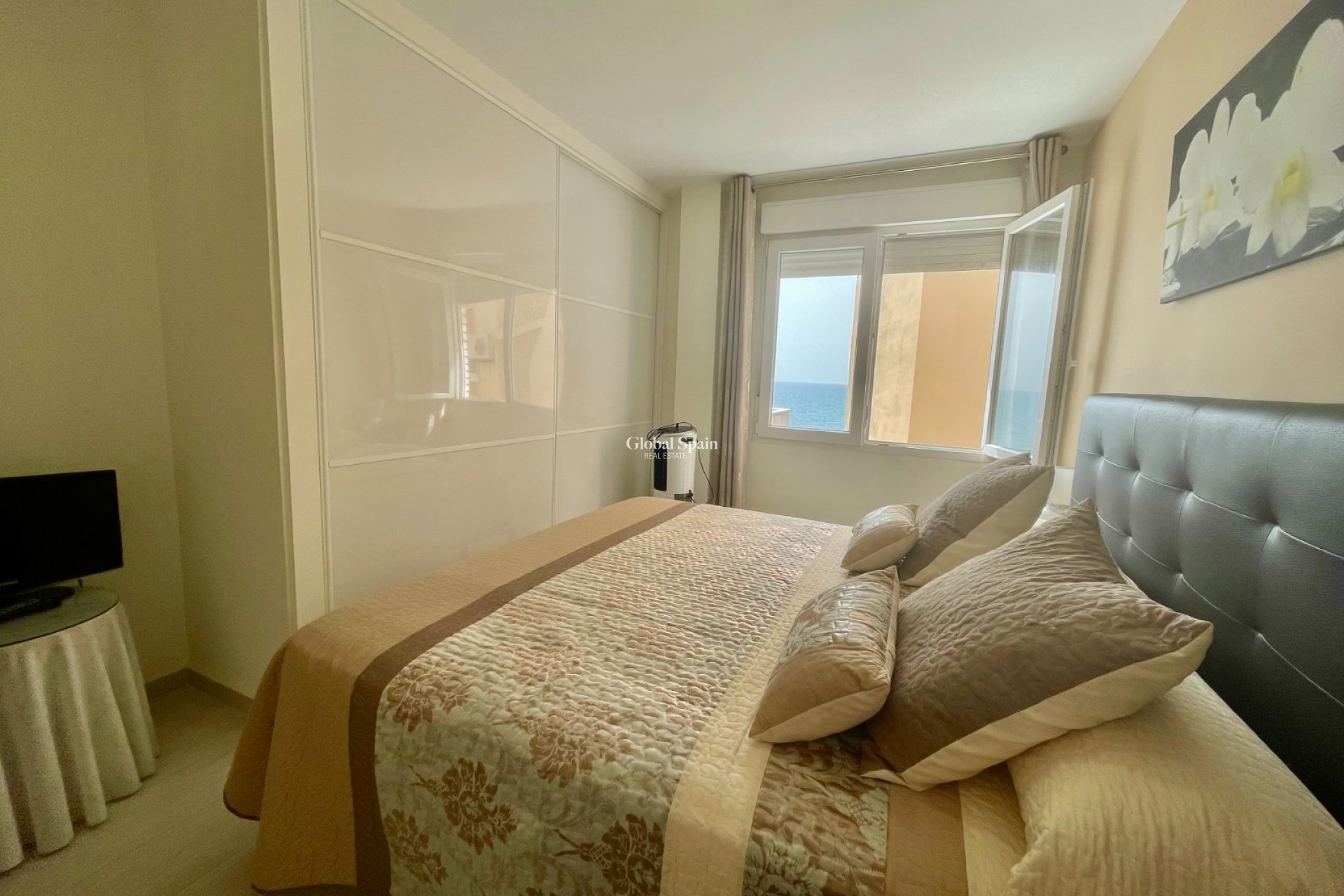 Wederverkoop - APPARTEMENT -
TORREVIEJA - Playa del Cura