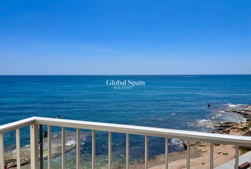 Wederverkoop - APPARTEMENT -
TORREVIEJA - Playa del Cura
