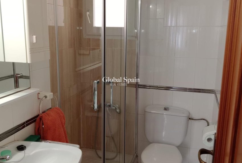 Wederverkoop - APPARTEMENT -
TORREVIEJA - Playa del Cura