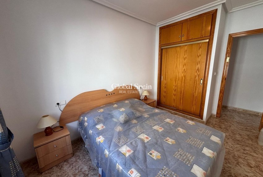 Wederverkoop - APPARTEMENT -
TORREVIEJA - Playa del Cura